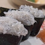 肴屋 魚まる - 生白子の軍艦