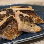肴屋 魚まる - 穴子の白焼き