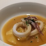 銀座 大石 - 車海老とホタテのラビオリ、魚介のブイヤベース。