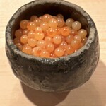 登喜和鮨 - 新潟郷土料理　ととまめ　茹でたイクラのお寿司