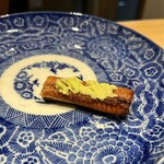 鮨 一二郎 - 箸休めの鰻、山葵をたっぷり塗って( *´艸`)
