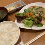 焼魚と家庭料理　つばき食堂 - 