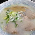 らーめん七右衛門 - 鶏骨しおらーめん６３０円