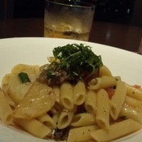 Dining & Bar TENQOO - いわしとじゃがいもと大葉のペンネ