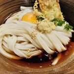 うどん屋 きすけ - 鯛ちくわ天と温泉たまごのぶっかけ