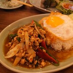 タイの食卓 クルン・サイアム - 