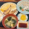 市場食堂 よし
