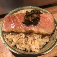 焼うお いし川 - 赤シャリに乗せてくれます