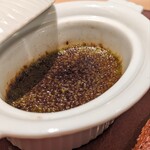 銀座 大石 - やぶ茶のクレームブリュレ。癖っ気のないほろ苦さで食後にピッタリ。あわよくば、もっと層が厚ければ…(笑)