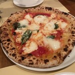 Pizzeria LUMEN - マルゲリータ　2090円