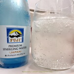 ガストロノミア ヨシ - 開栓して外気に触れると中味が凍る ひんやりシュワシュワ おいしいソーダ水