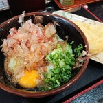 213435425 - 釜抜きうどん／かしわ天