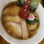 とら食堂 - 醤油ラーメン大盛り