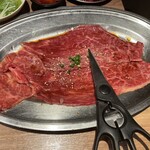 焼肉 弘商店 - 上モモ赤身姿切りランチのお肉