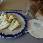 Resutoran Izumi - パンが柔らかい！アイスカフェオレも珈琲のコクがあって美味しいです。