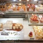 La Saison de Francaise - 半熟プリン、白桃パイも気になったけど時間が足らず…