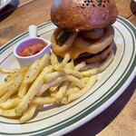 サン コースト - セントラルバーガー、横から