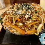 ドンブリ アサダ - 何この盛り？