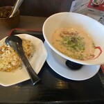 博多豚骨ラーメンまるせん - 