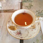 紅茶専門店 Tea Room Wisteria - ダージリン ファーストフラッシュ・マーガレットホープ茶園 2022 FTGFOP1(CH-SPL) カップ￥550/ポット￥990