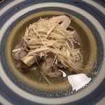 松川 - 軽く炊いた近江牛と松茸