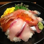 日本酒とお魚きっちん　祐星 - 海鮮丼