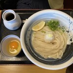 さぬきうどん誠屋 - ぶっかけうどん（冷）+卵　￥680（税別）