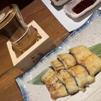 魚料理専門 魚魚一 - 鰻の白焼き