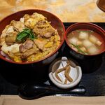 Shinjuku Imaiyahonten - 比内地鶏の親子丼（ご飯大盛り） 1200円