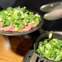 ANIKU produced by 新井屋 - ネギは焼いてくれます