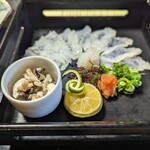 魚信旅館 - オコゼの薄造り