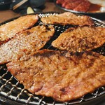 Yakiniku Dokoro Kawa Gyuu - 薄めなののですぐ焼けます