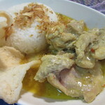 Warung Berkah Jaya - ココナッツミルクでピリ辛で味わい深い。