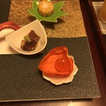 角さん - 前菜：とうもろこし、たこの柔らか煮、ほおずきたまご