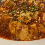 京華樓 - 表面は山椒たっぷりです。