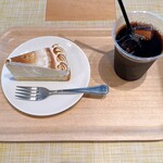 Cafe Arbre - レモンヨーグルトムースとアイスコーヒー