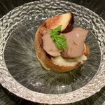 レフ アオキ - アミューズはなんと！ヒグマのハート