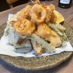 テッラ イタリアーナ - イカと野菜のフリット