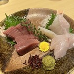 鮮魚 個室居酒屋 竹蔵 - 鮮魚：旬の鮮魚お造り二種(マグロとコチ)