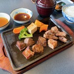 佐賀牛レストラン季楽 - サイコロステーキランチ（近め）