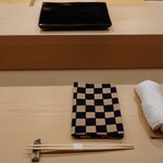 日本橋蛎殻町 すぎた - カウンター