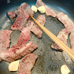 河の家 - ハラミの脂で焼きました　byまみこまみこ