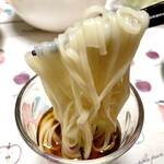 神谷製麺 - 冷やしひやむぎ(麺リフト)