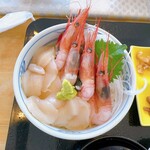 みはらし荘 - エビホタテ丼