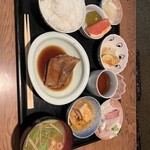 神田 しど - かれいの煮付定食