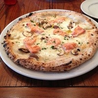 PAPPARE NAPOLI - サーモン＆マッシュルームのピッツァ