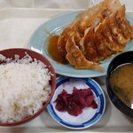とんきっき - ダブル焼き餃子定食950円