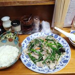 下町中華 樹 - 肉ニラ炒めと小ライス