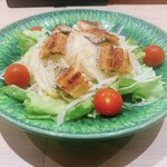 Sumibiyaki Unagino Unaki - うなぎの白焼サラダ
      相性抜群です。