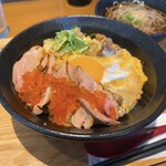 Torikamome - 贅沢鴨親子丼 1080円
                        追加鴨肉 +300円、イクラのせ +300円、スープをミニ蕎麦に変更 +280円